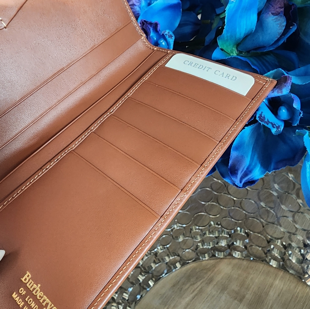 Authentic Burberry Checked Canvas Continental Wallet with Brown Trim - Picture 9 of 12